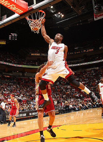 与更衣室领 与更衣室领